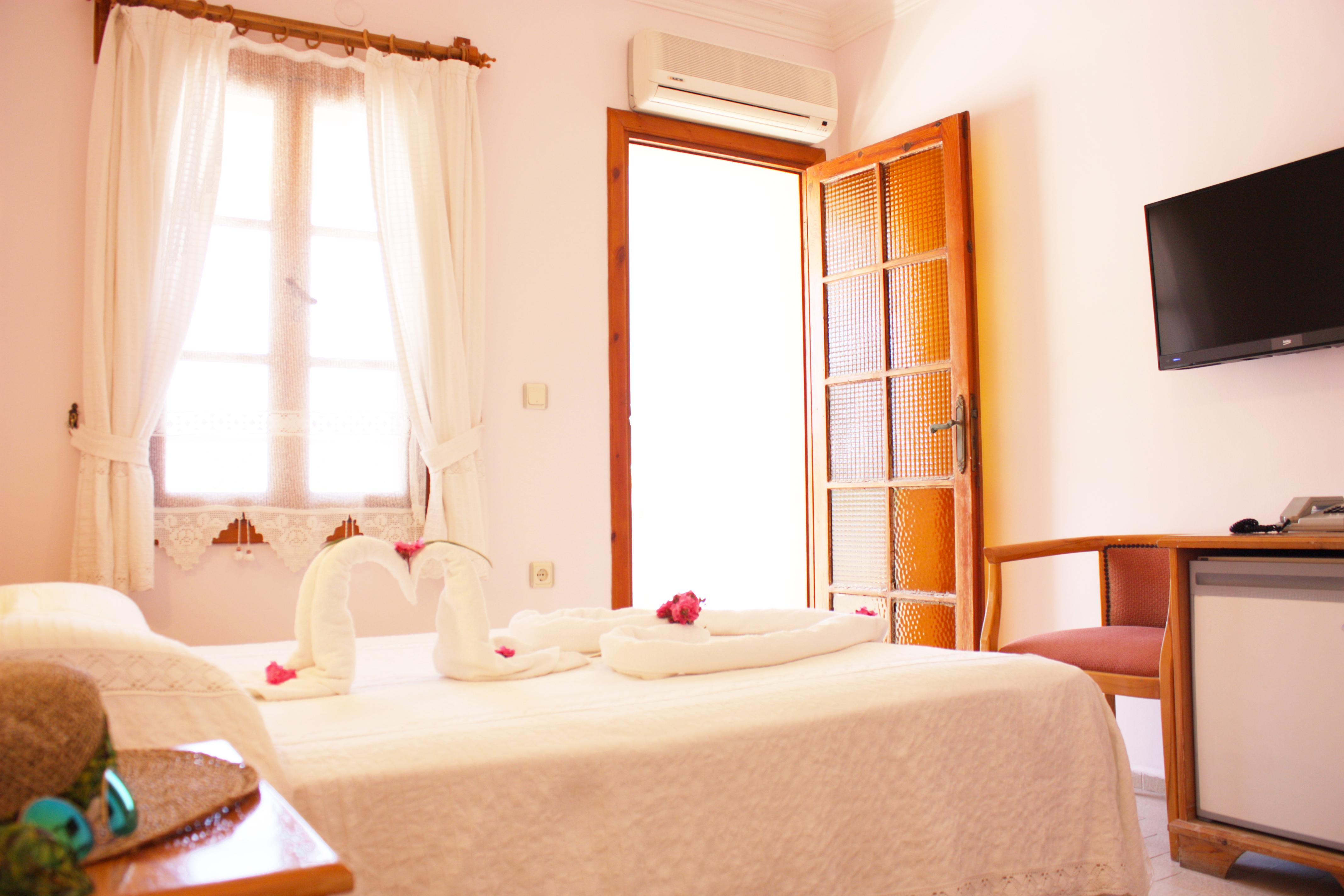 Toloman Hotel Bitez Beach Экстерьер фото