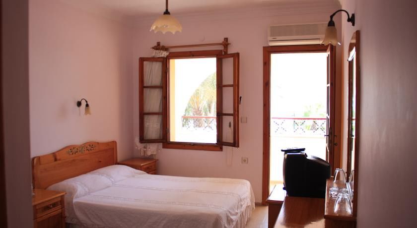 Toloman Hotel Bitez Beach Экстерьер фото