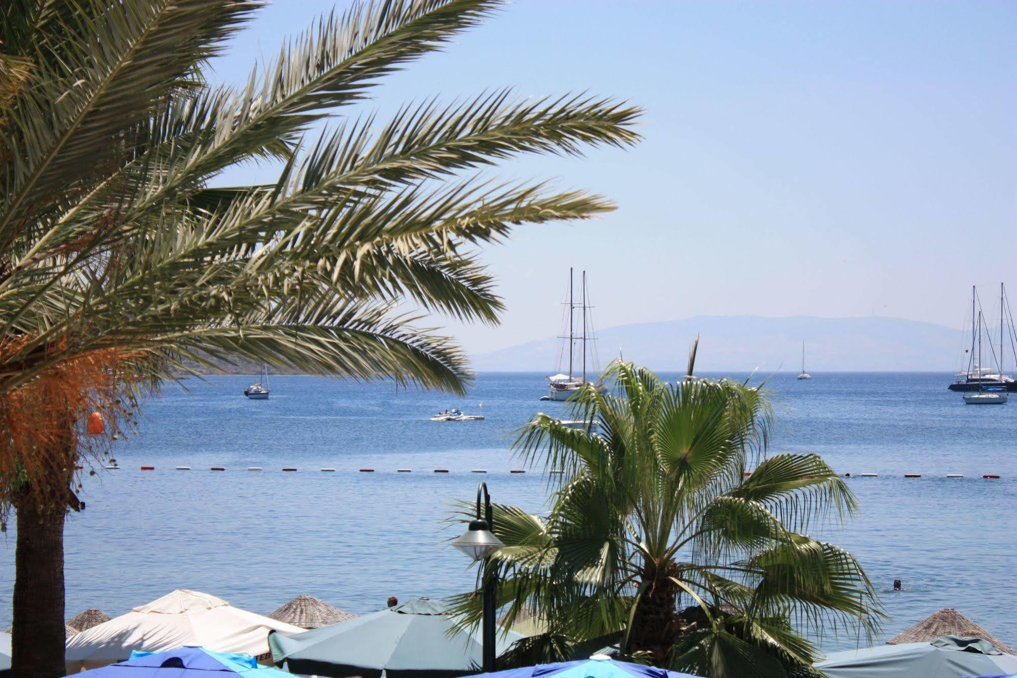 Toloman Hotel Bitez Beach Экстерьер фото